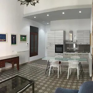  Apartment Palazzo Caratozzolo Italien