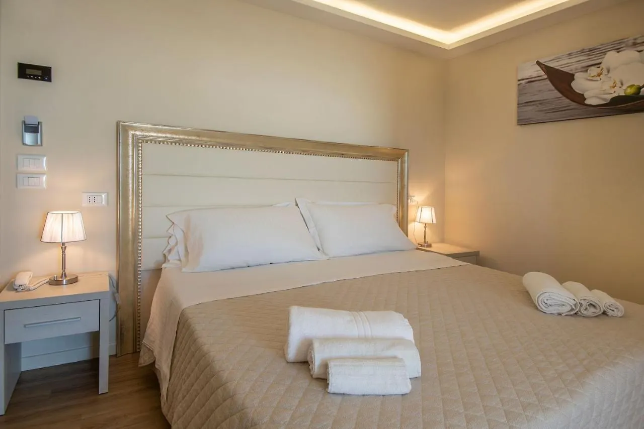 Hotel Orchidea 체르비아
