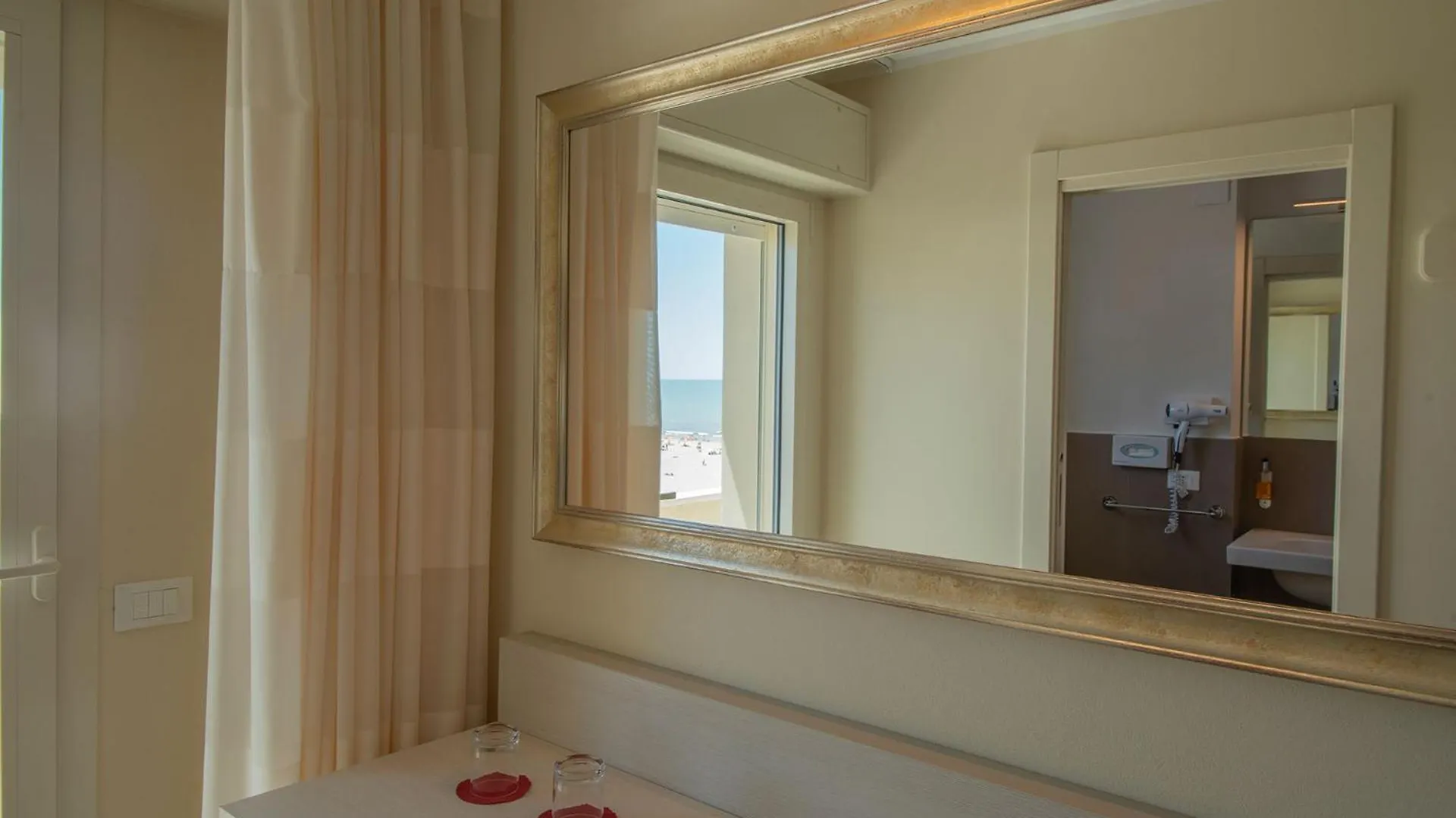 Hotel Orchidea 체르비아