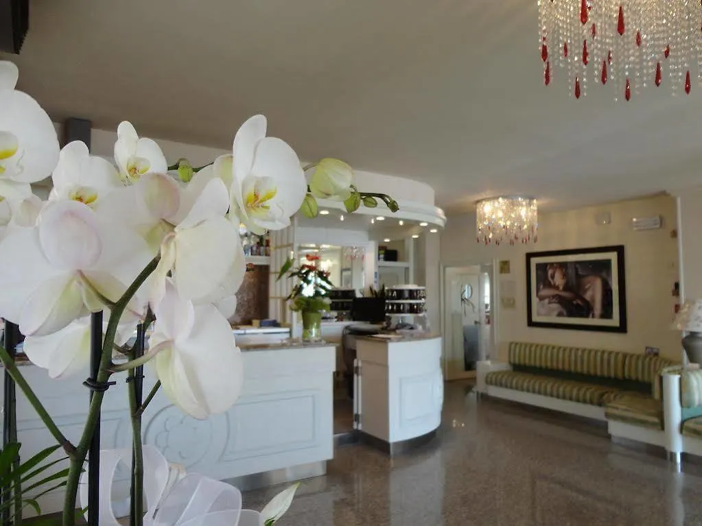 Hotel Orchidea 체르비아